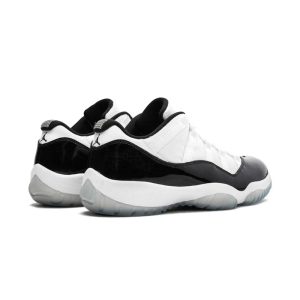 Air Jordan 11 Retro Low ‘Concord’